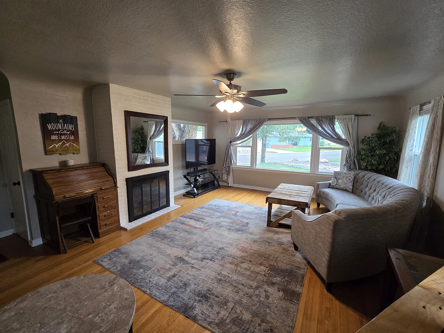3 bed, 1500 sqft, $2,900 — Photo 3