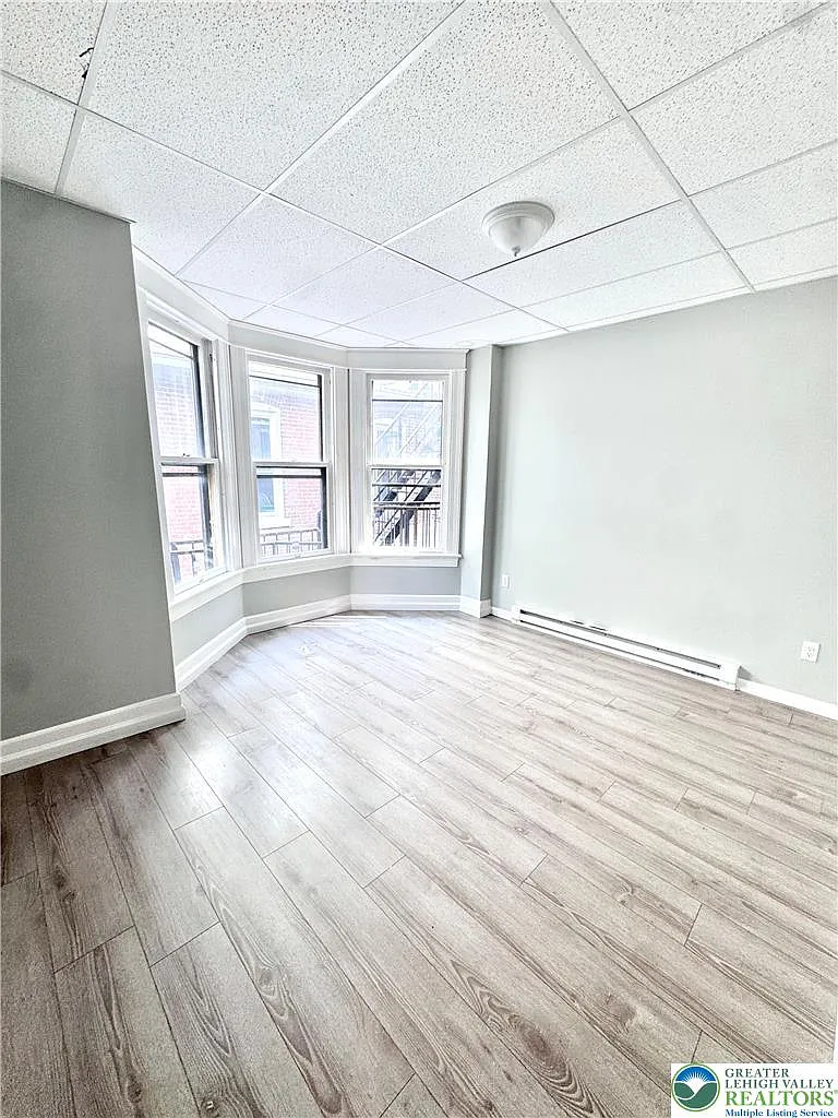 1 bed, 1.0 bath, 750 sqft, $1,250 — Photo 4