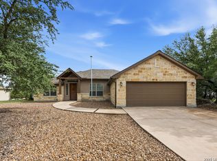 1184 Summit Blf, Canyon Lake, TX 78133