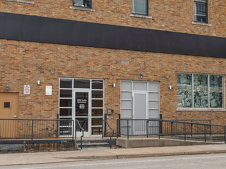 1510 W Broad St — Photo 4