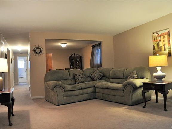 4th image of 407 Ashford Ave