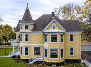 503 Lincoln Ave, Rio, WI 53960