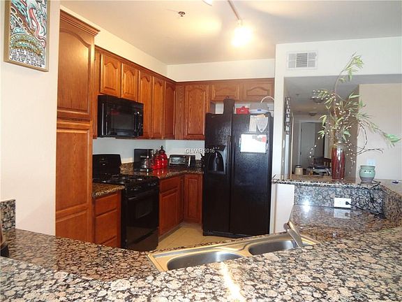 2nd image of 695 Bay View Dr #1324