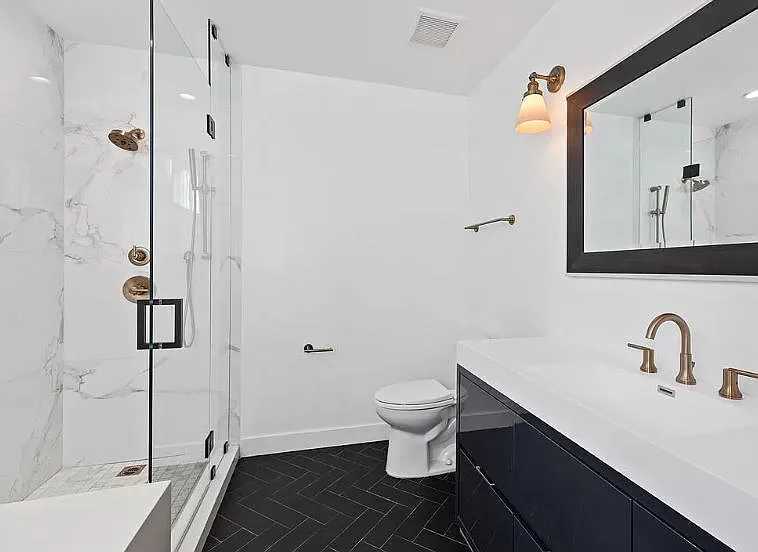 153 S Palm Dr #5 — Photo 6