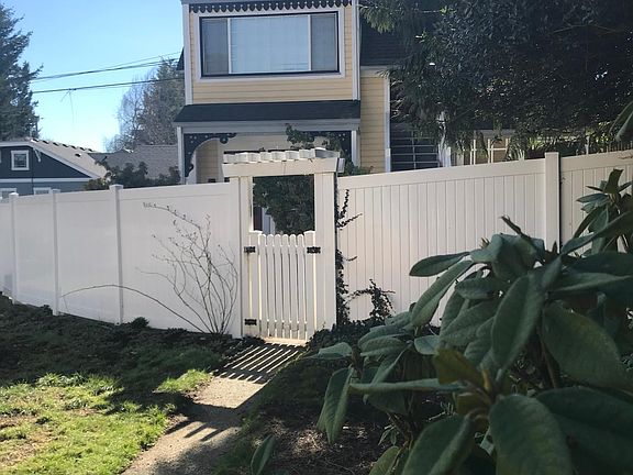 2nd image of 515 Foote St SW APT 4