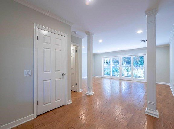 828 Encino Vista Dr