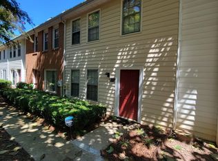 217 Chads Ford Way #217, Roswell, GA 30076