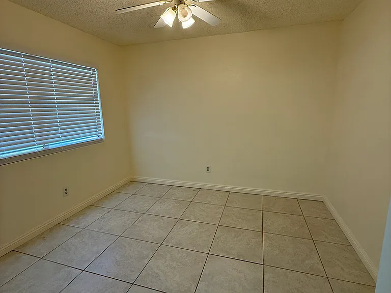 1712 E Avenue R12 — Photo 11