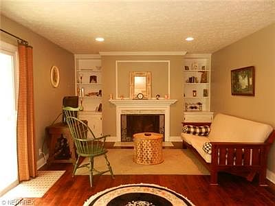 5th image of 34112 Chagrin Blvd APT 7107