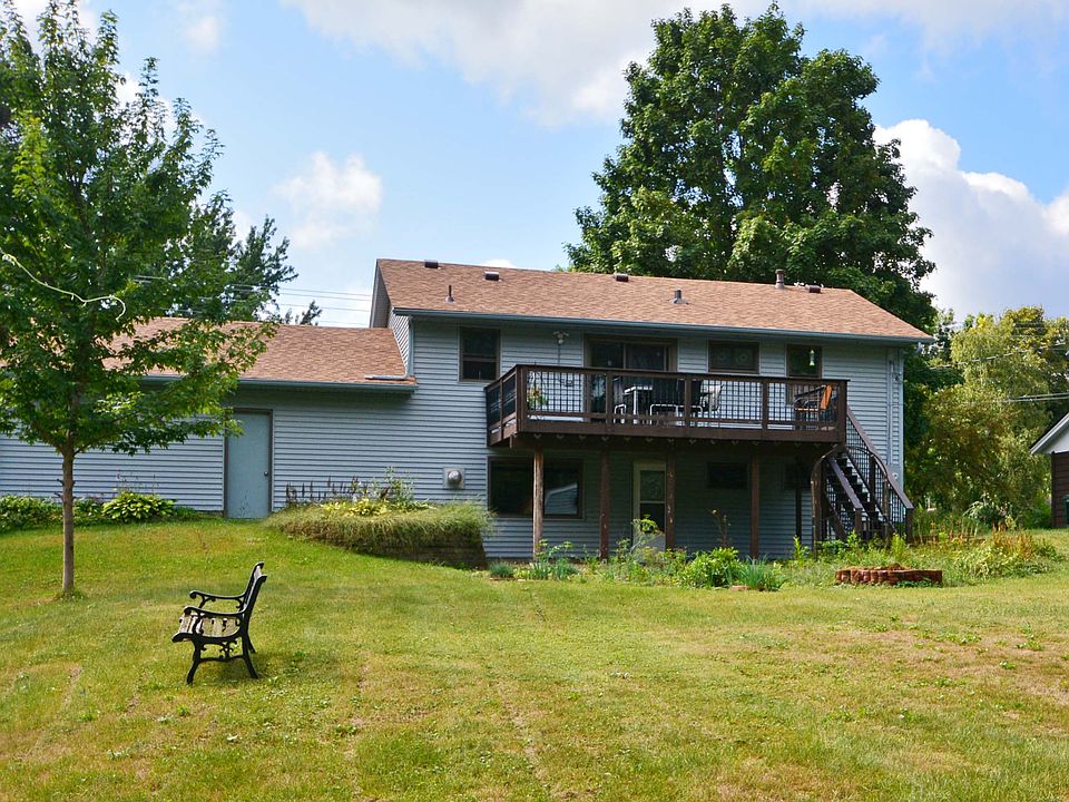 2nd image of 335 113th Ave NE