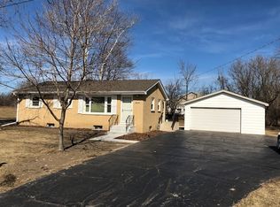 3410 11th St, Winthrop Harbor, IL 60096