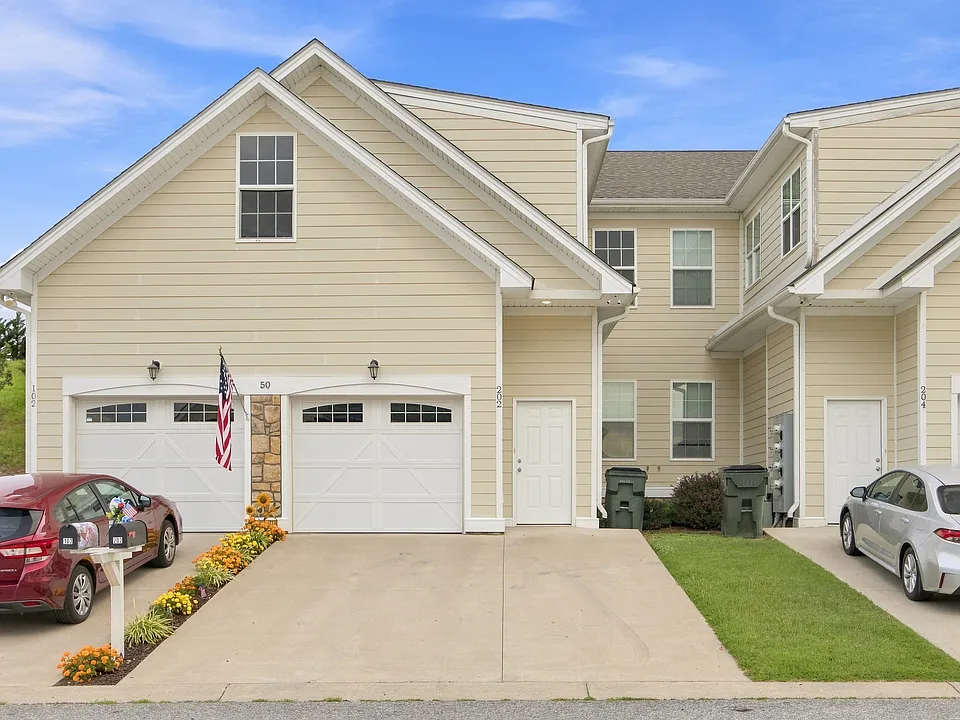 50 Windgate Cir #202