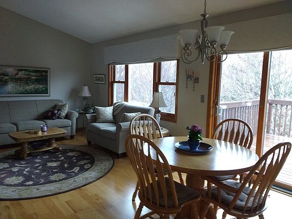4th image of 2388 Windsor Ln