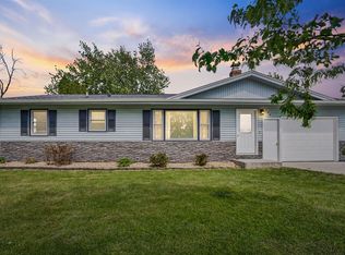 124 14th Ave SE, Independence, IA 50644