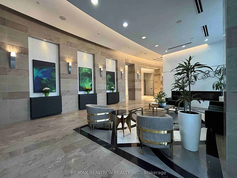 2181 Yonge St #2001 — Photo 21
