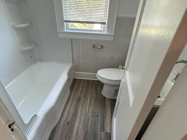 1115 6th St #4 — Photo 21