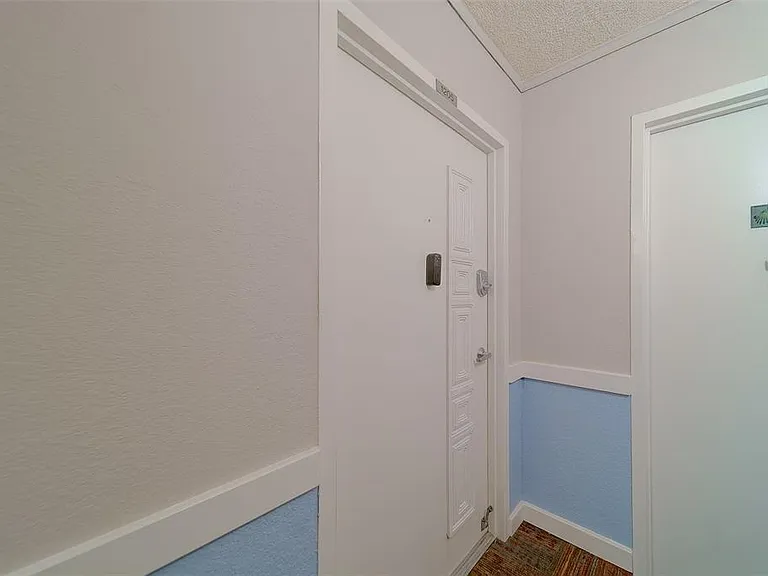 17920 Gulf Blvd #1205 — Photo 2