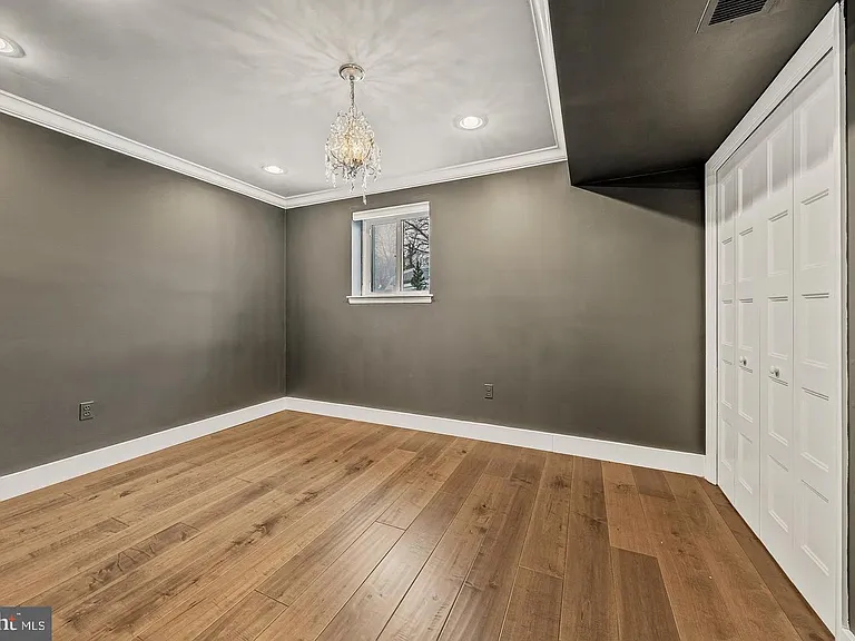 1717 Valley Ave — Photo 13