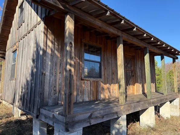 2 Hide And Seek Ln, Leslie, AR 72645