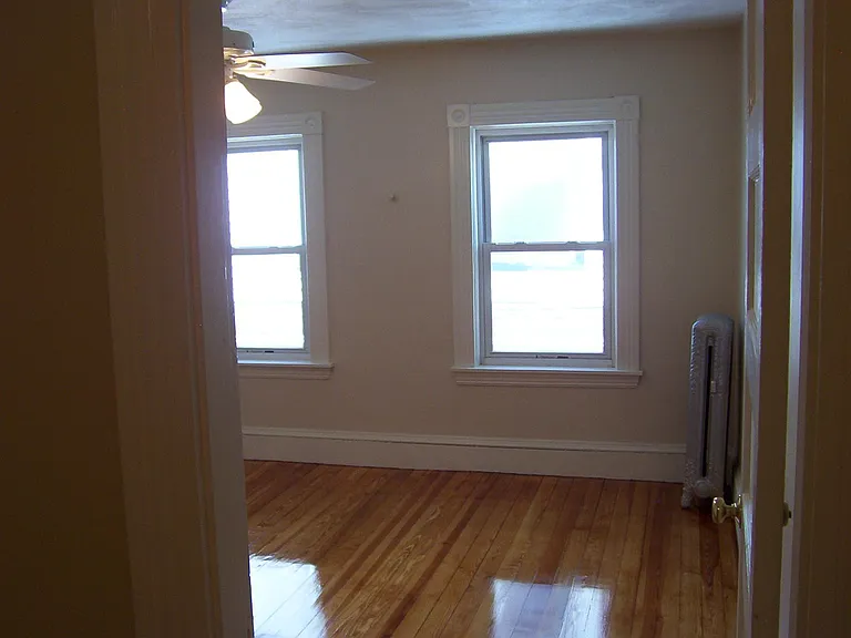 Highland Ave — Photo 11