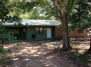 203 Young St, Huntsville, TX 77320