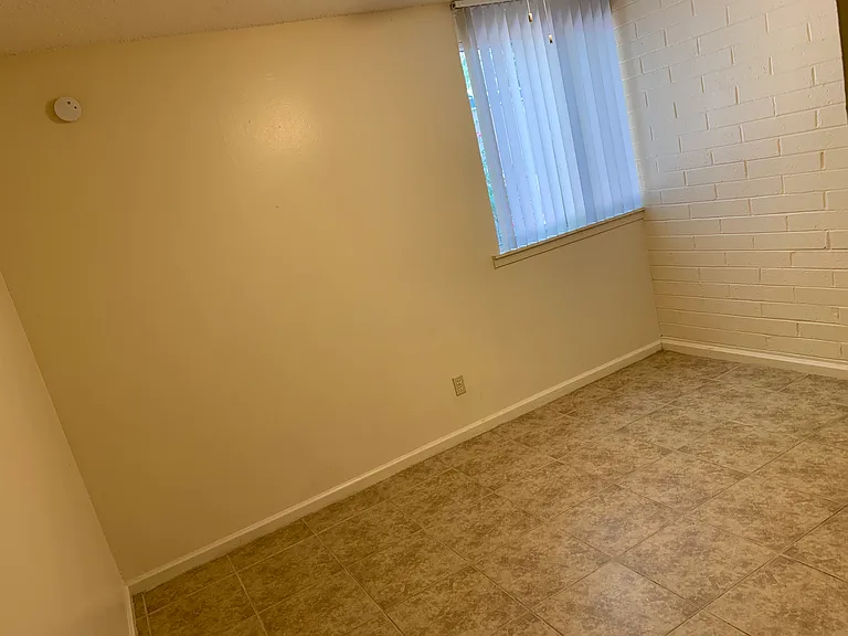 Greenwood Apartments — Photo 43