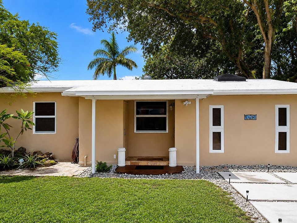 1497 SW 29th Terrace, Fort Lauderdale, FL 33312 | MLS #B26046185