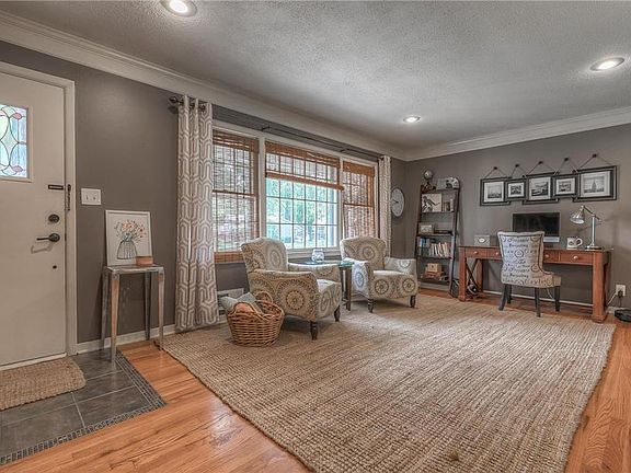 4th image of 9531 England Dr