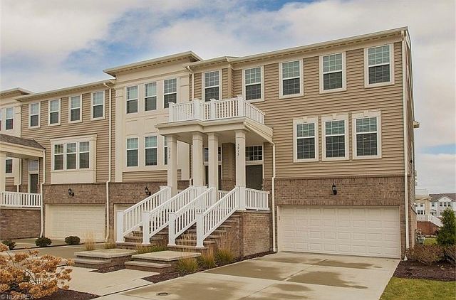 1st image of 5915 N Pointe Dr