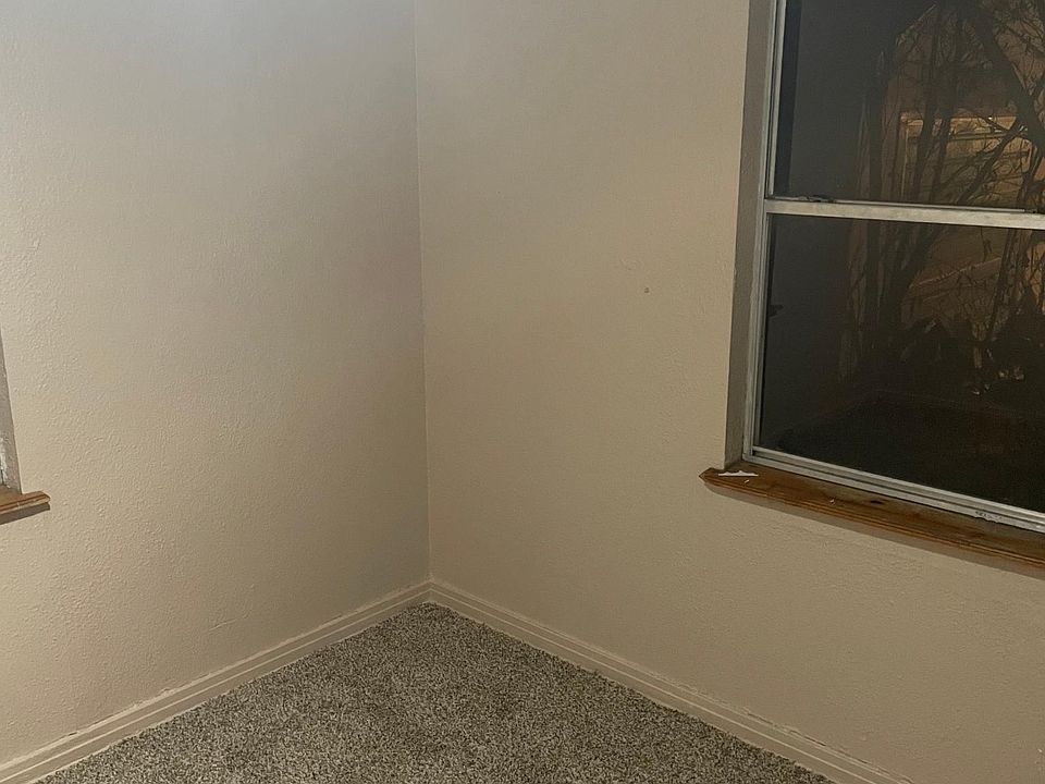 2nd image of 3317 NE 20th Ave