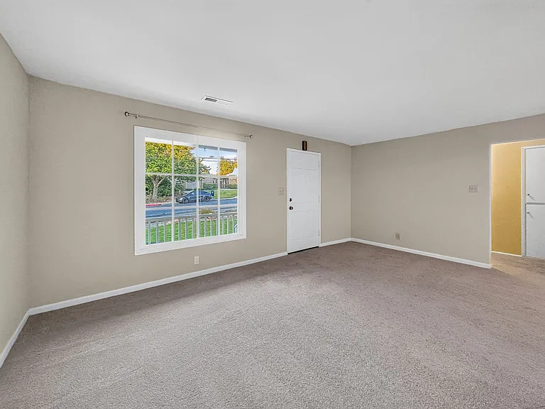 1807 San Miguel Dr — Photo 5