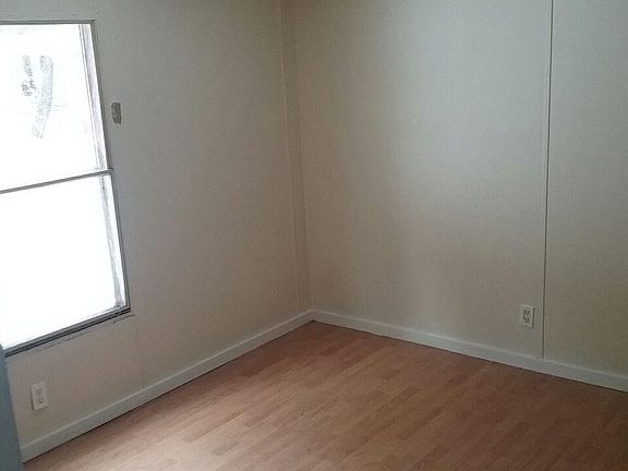 3rd image of 15 1st St
