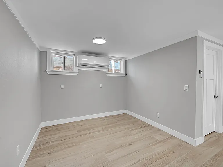 1584 Meade St — Photo 20