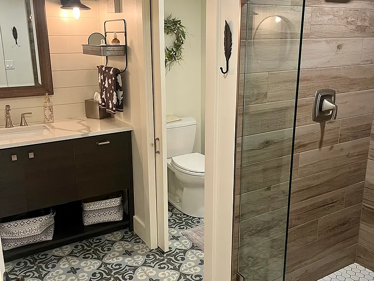 Downstairs En-suite, with large Shower