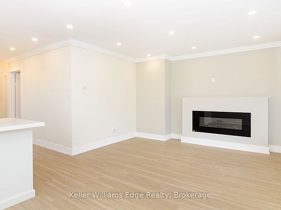 4th image of 1175 Dunsmure Rd