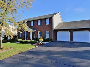 311 McIntosh Rd, Roanoke, VA 24019