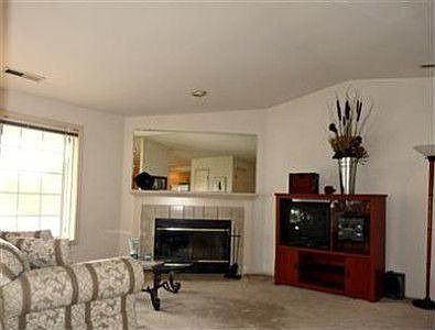 3rd image of 3834 Spadoni Ln