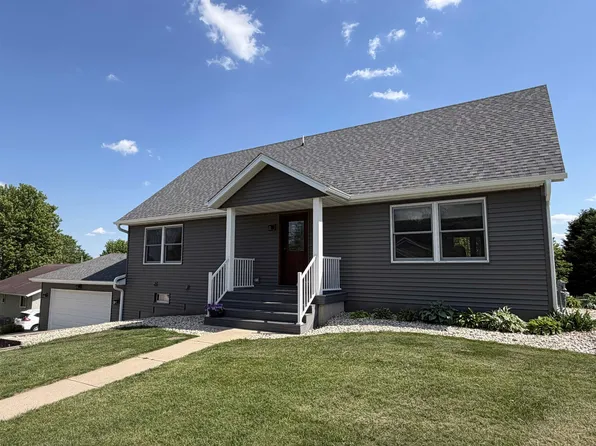 613 Windlach St, New Glarus, WI 53574