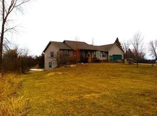 7487 Andres Dr, Almont, MI 48003
