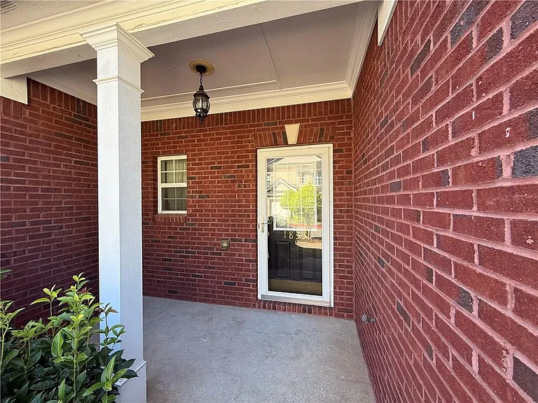 1833 Willow Branch Ln NW — Photo 3