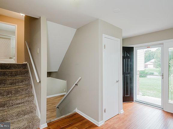 3rd image of 1701 Farmshire Ct