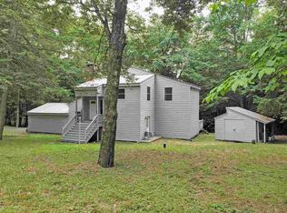 957 Marsh Family Rd, Hartford, VT 05047