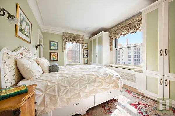 Sold by Halstead Real Estate | media 28