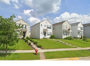 2050 Middlebury Dr, Aurora, IL 60503