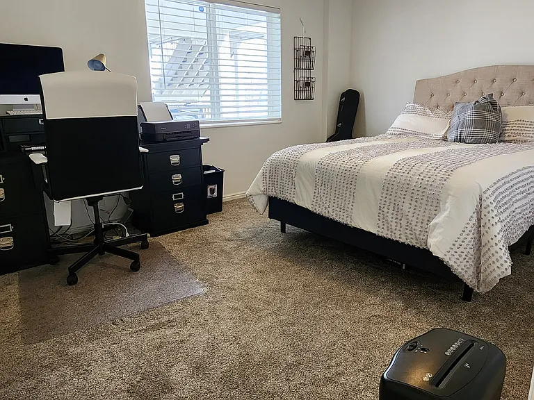 443 E Parowan Way — Photo 21