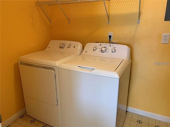 4th image of 912 Grape Ave #914