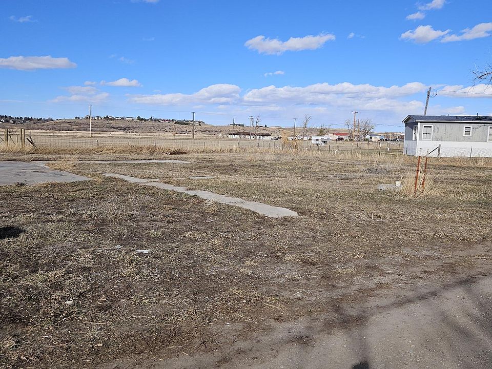 2nd image of 10 Eaton Ave