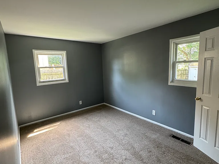 6019 Sunwood Dr — Photo 10