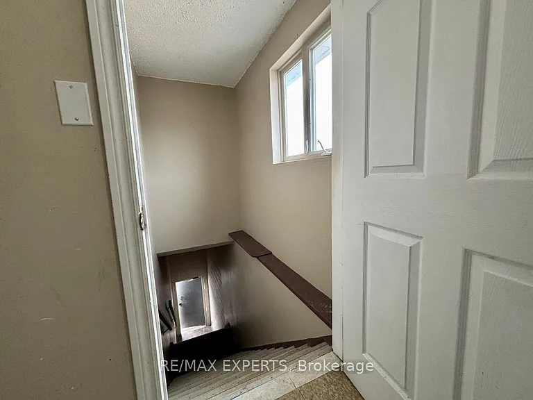 5 Ferndale Dr N #2 — Photo 22