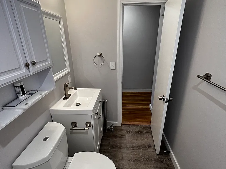 110 Leeds St — Photo 13